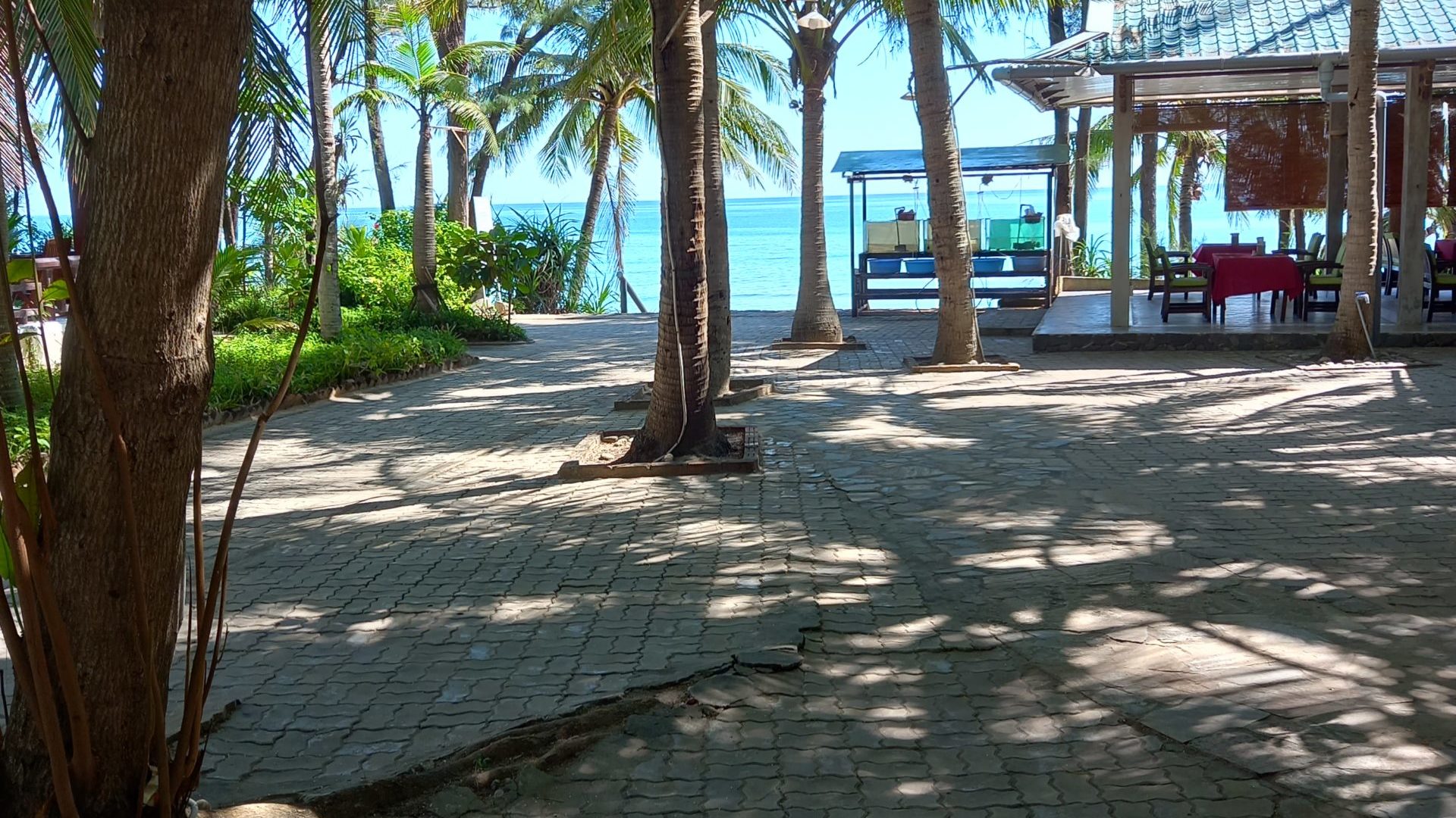 Lang Co Beach